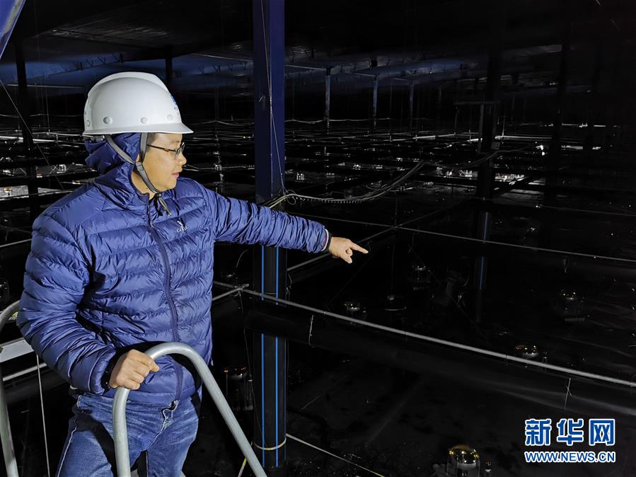 （青春的夢(mèng)想 青春的奮斗·圖文互動(dòng)）（2）年輕，就要無(wú)悔擔(dān)當(dāng)——青春在奉獻(xiàn)中閃光