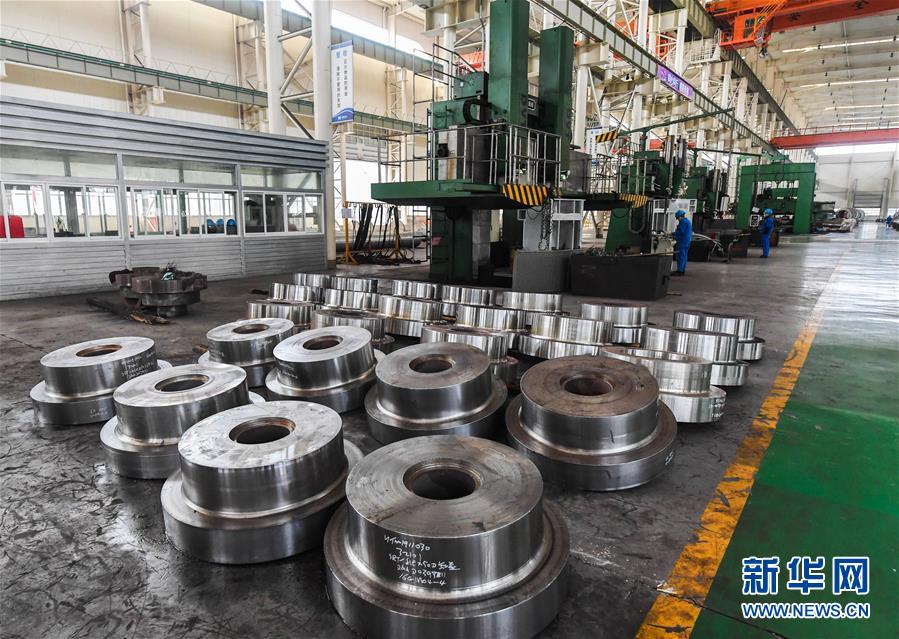 (新華全媒頭條·兩會特別報道·圖文互動)(4)齊心協(xié)力 砥礪奮進(jìn)——2020年全國兩會凝聚起決戰(zhàn)決勝的強大力量