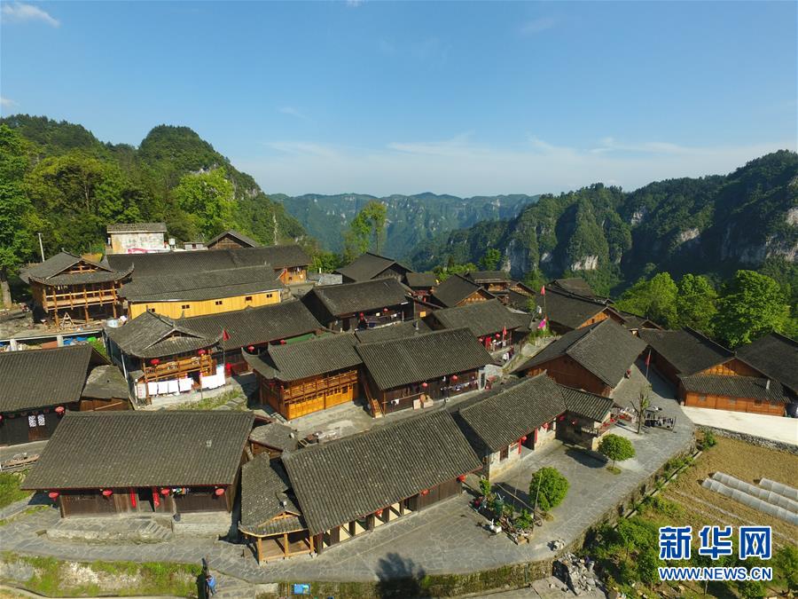 （新華全媒頭條&middot;圖文互動）（6）初夏，循著總書記的腳步探訪產(chǎn)業(yè)扶貧新事