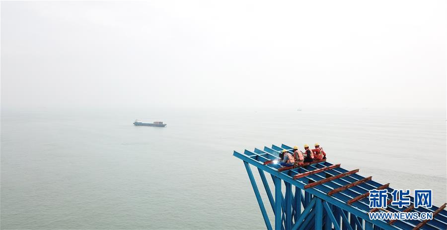 （在習(xí)近平新時(shí)代中國(guó)特色社會(huì)主義思想指引下&mdash;&mdash;新時(shí)代新作為新篇章&middot;習(xí)近平總書記關(guān)切事&middot;圖文互動(dòng)）（2）新機(jī)遇、新引擎&mdash;&mdash;重大工程重大項(xiàng)目建設(shè)新動(dòng)向觀察