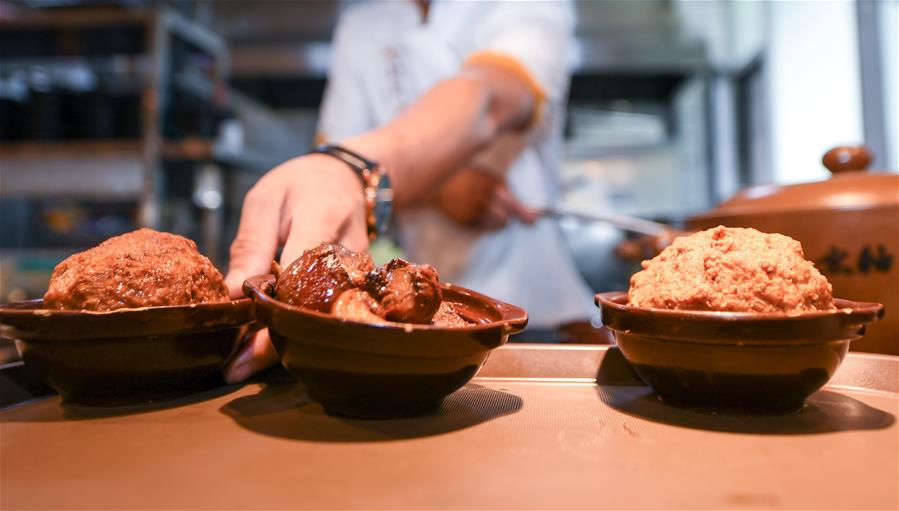 （在習(xí)近平新時代中國特色社會主義思想指引下——新時代新作為新篇章·習(xí)近平總書記關(guān)切事·圖文互動）（2）讓“舌尖上的節(jié)約”成為習(xí)慣——全社會營造浪費可恥、節(jié)約為榮的氛圍掃描