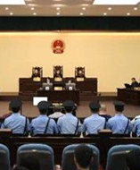 河南掃黑除惡大案開庭 8名公職人員如何為黑惡勢(shì)力&ldquo;撐傘&rdquo;？