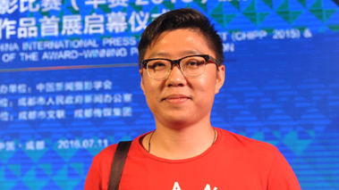 四川分社薛玉斌：大熊貓，我的專(zhuān)屬模特