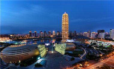 馬拉松城市觀察| 一場(chǎng)馬拉松，讓鄭州這個(gè)龍頭高高揚(yáng)起