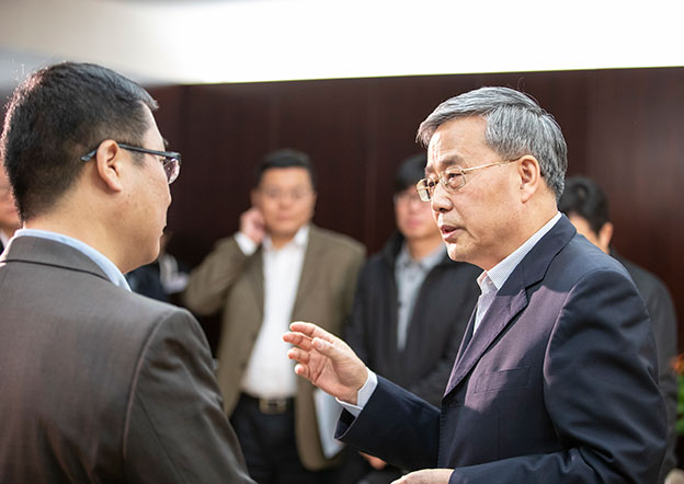 讓銀行業(yè)金融機構愿意做、能夠做、也會做民營企業(yè)業(yè)務