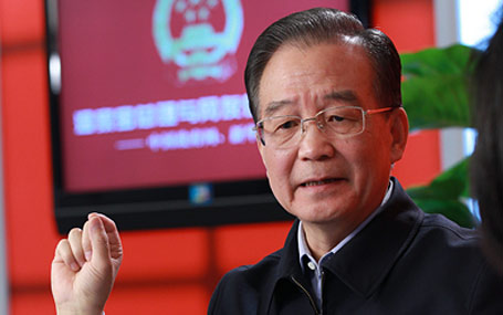 溫家寶總理接受中國(guó)政府網(wǎng)、新華網(wǎng)聯(lián)合專訪并與網(wǎng)友在線交流