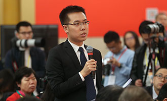 中央電視臺(tái)、中國(guó)國(guó)際電視臺(tái)記者提問(wèn)