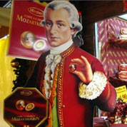 出國(guó)旅游帶什么禮物？