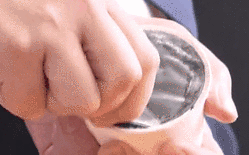 味同嚼鐵？ 日本&ldquo;鐵味&rdquo;冰淇淋面世