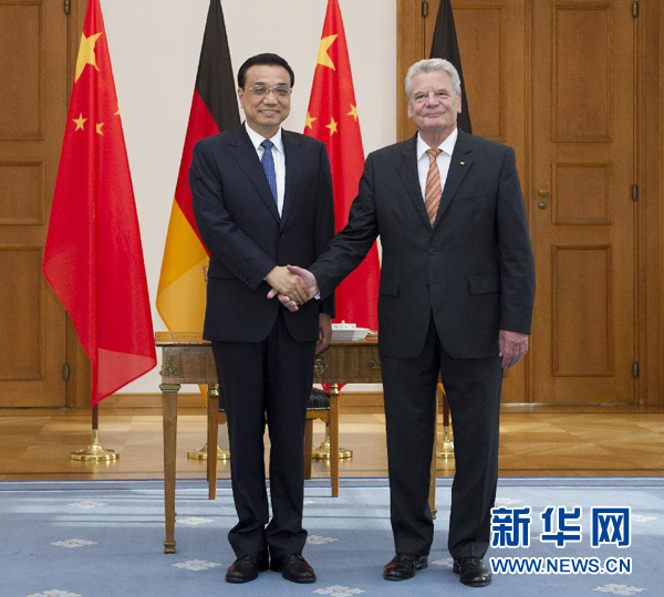 10月10日，國務院總理李克強在柏林會見德國總統(tǒng)高克。 新華社記者 王曄 攝 