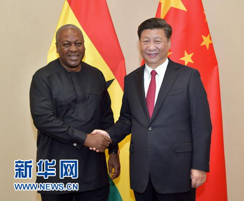 12月3日，國家主席習(xí)近平在約翰內(nèi)斯堡會(huì)見加納總統(tǒng)馬哈馬。新華社記者 李濤 攝 


