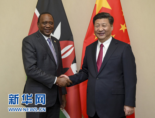 12月3日，國家主席習(xí)近平在約翰內(nèi)斯堡會(huì)見肯尼亞總統(tǒng)肯雅塔。新華社記者 謝環(huán)馳 攝