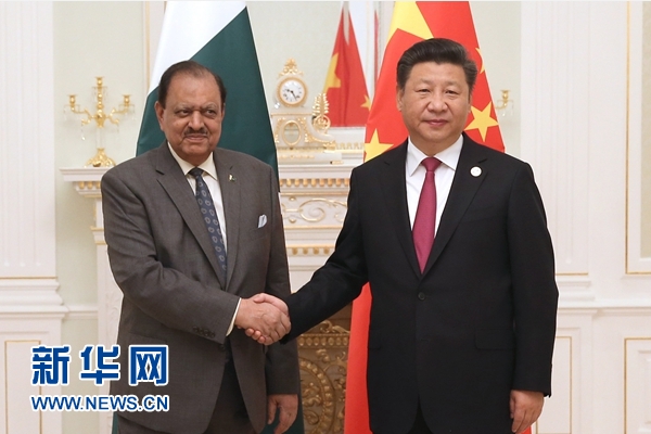 6月23日，國家主席習(xí)近平在塔什干會見巴基斯坦總統(tǒng)侯賽因。新華社記者馬占成攝