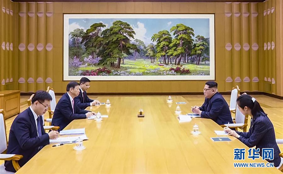 （新華網(wǎng)）金正恩會(huì)見中聯(lián)部部長(zhǎng)、中國(guó)藝術(shù)團(tuán)團(tuán)長(zhǎng)宋濤 