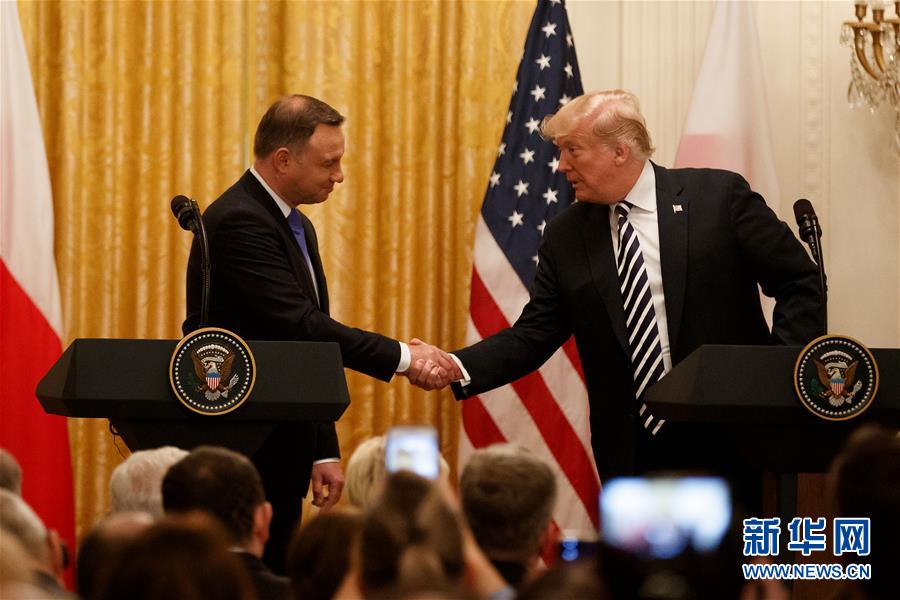 (國(guó)際)(1)特朗普稱會(huì)“認(rèn)真考慮”在波蘭設(shè)立美軍永久基地的提議