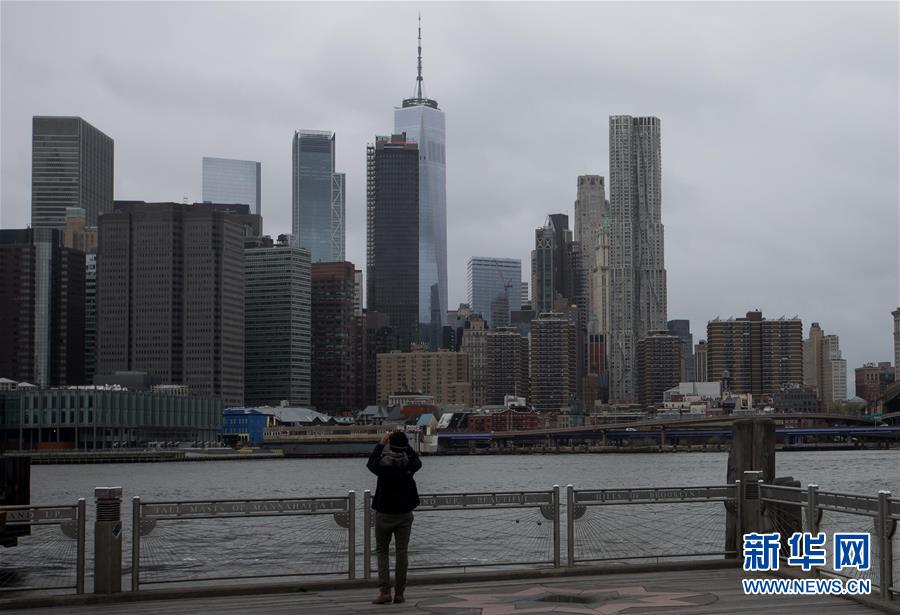 (國際·圖文互動)(2)疫情重創(chuàng)美國經(jīng)濟