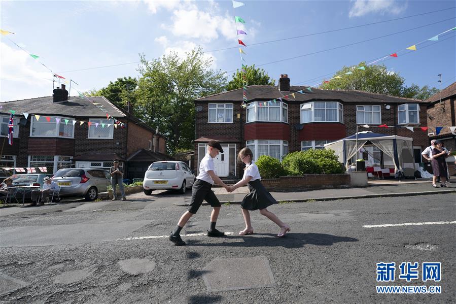 (國際)(1)英國舉行活動紀念二戰(zhàn)勝利75周年