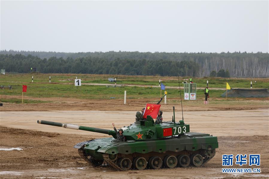 （國(guó)際·圖文互動(dòng)）（5）“國(guó)際軍事比賽-2020”“坦克兩項(xiàng)”項(xiàng)目單車(chē)賽收官　中國(guó)隊(duì)晉級(jí)半決賽