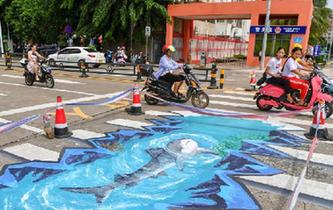 “海洋世界”3D立體斑馬線亮相?？? />  
<div>“海洋世界”3D立體斑馬線亮相?？?/div>
</a> 
</div>
<div   id=