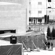 驗尸能否解開謎團(tuán)？